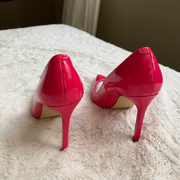 Neon Pink Shoemint Pumps - Picture 11 of 11